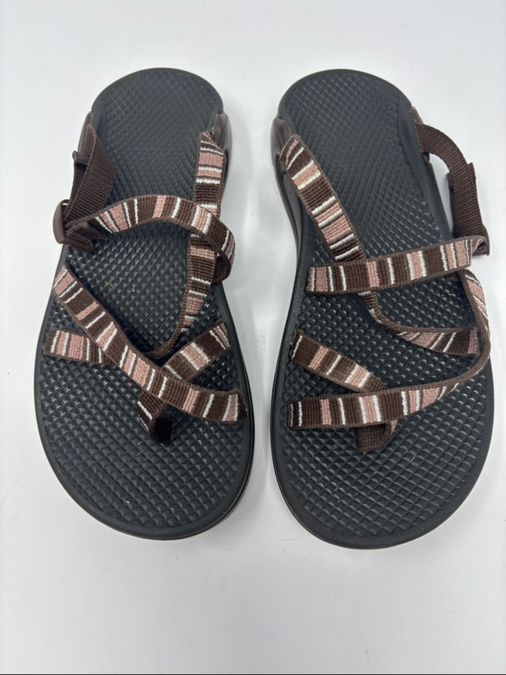 Chaco | 7 Brown Striped Strap Sandals W7 - Picture 2 of 8